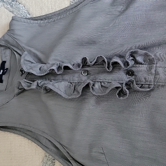 Gap Sleeveless Shift Dress - Picture 7 of 7